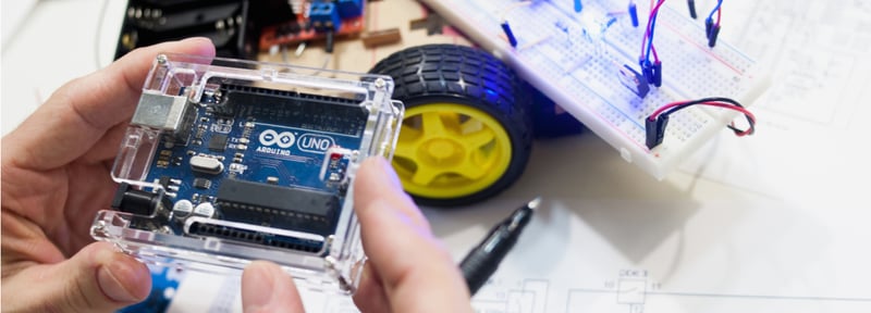 Así que quieres saber qué es la mecatrónica automotriz…